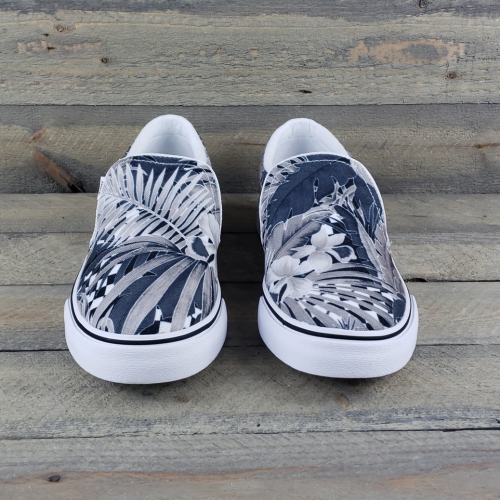 NEW Nike Women's Court Royale Acslpse Slip Ons - Picture 4 of 8